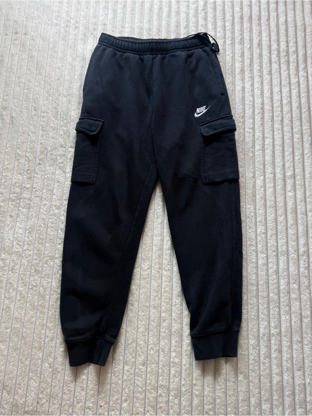 Nike women’s Black Fleece Cargo Jogger Pants Drawstring Elastic Waist Size S